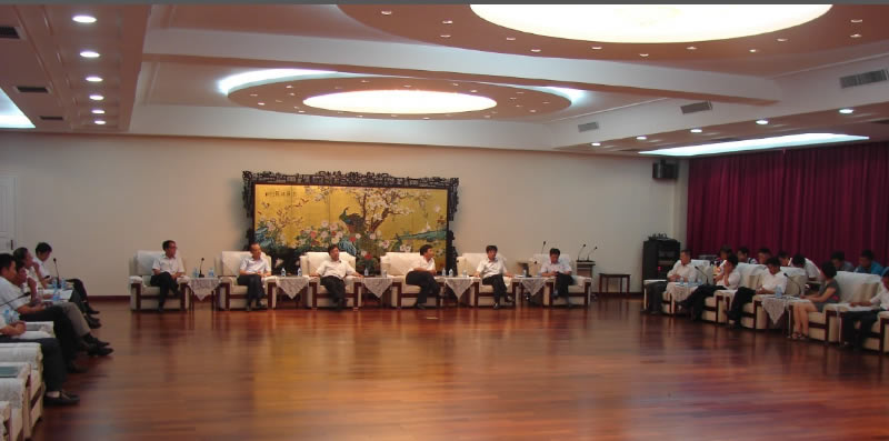 承上啟下，繼往開來--大學(xué)生員工座談會(huì)紀(jì)實(shí)